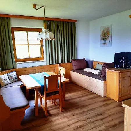 Andrea Apartment Fuegen